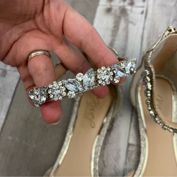 Badgley Mischka Shoes Jewel Badgley Mischka Gold Cassidy Pointed